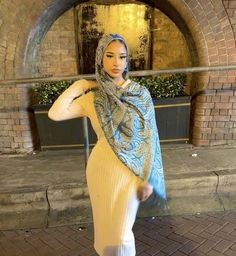 Hijab With Abaya, Girl With Hijab, Christian Veils, Pashmina Hijab, Hijabi Outfit, Hijab Wedding