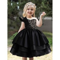 Season:Summer,Fall,Winter,Spring; Fabric:Polyester; Sleeve Length:Sleeveless; Look After Me:Hand wash; Gender:Girls'; Style:Fashion,Princess; Elasticity:Inelastic; Occasion:Wedding,Christening dress; Kids Apparel:Party Dress; Age Group:Kids; Pattern:Sequin; Age:4-13 Years; Listing Date:03/26/2024; Bust:; Length:; Neckline:Crew Neck Princess Dress Short, Kids Princess Dress, Party Dress Sequin, Tutu En Tulle, Kids Girls Dress, Tulle Tutu Dress, Kids Wear Girls, Cheap Party Dresses, Button Fashion