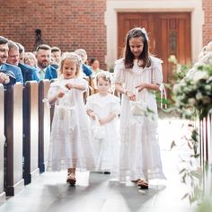 Size Is The Middle Flower Girl! Please Don’t Hesitate To Contact Me For Sizing Help. Slip Included. Hand Washed, Hung Dry! Heirloom Flower Girl Dress, Vintage White Dress, White Vintage Dress, Heirloom Dresses, Girls White Dress, Dress Girls, Photo Inspo, Kids' Dresses, Dress Collection