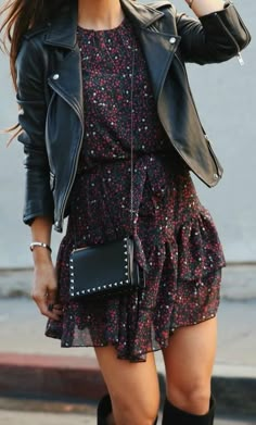 Leather Jacket And Dress, Cookout Outfit, Dark Florals, Looks Country, Stil Boho, Mode Casual