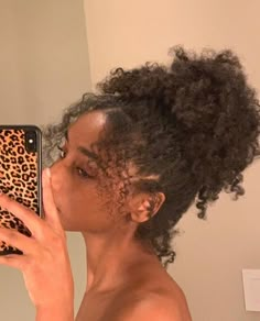 Curly Bun Hairstyles, Girls Natural Hairstyles, Pelo Afro, Curly Girl Hairstyles, Coily Hair, 4c Hairstyles, Afro Hairstyles