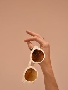 Eye Glasses Photography Ideas, Glasses Photography Ideas, Sunglasses Photography Ideas, Sunglass Photography, Sunglass Photoshoot, Creative Sunglasses, Glasses Photography, Sunglasses Photography, Eyewear Photography