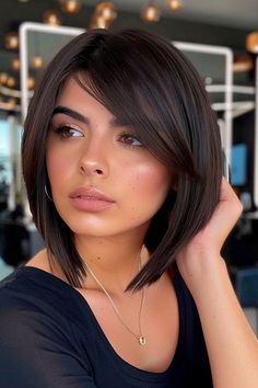 Bob Hairstyles For Long Faces, Bob Textured Haircut, Angled Bob Hairstyles With Bangs, Asymmetrical Bob Short Edgy, Layered Pixie Bob, Modern Pixie Haircut, Dark Hairstyles, Bob Hair Styles, Silver Pixie