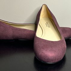 Unique Garnet Hill Metallic Burgundy Leather Petra Signature Ballet Flats. Leather Upper That Feels Soft And Brushed. Soft Leather Soles And Leather Lining. Never Worn Outside As Seen By Clean Insoles And Hardly Scuffed Bottoms. Heel Is Ridged For Traction. These Shoes Would Easily Go From Day To Night - Having Both A Casual Feel But Classy And Dressy. Size 8. Made In Italy. New No Box. Hill Shoes, Italy Women, Classy Shoes, Garnet Hill, Red Purple, Flat Shoes Women, Ballet Flats, Loafer Flats, Soft Leather