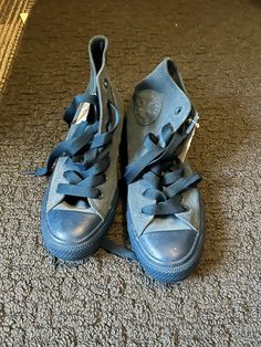 Customizable size 7 women's blue suede Converse shoe in great condition thrifted from playtos closet. Suede Converse, Embroidered Converse, Blue Suede, Embroidery Art, Fiber Art, Converse, Etsy Accessories, Bathing Beauties, Accessory Gift