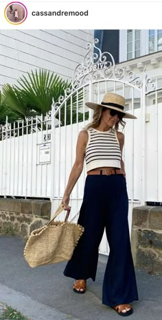 Classic Beach Outfits, Anthropologie Outfits Inspiration, Ralph Lauren Aesthetic Outfit, Lauren Aesthetic, Impress Your Crush, Ralph Lauren Aesthetic, Elegance Dress, Classic Ralph Lauren, Skandinavian Fashion