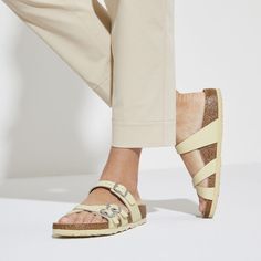 Franca Natural Leather Patent Birkenstock Franca, Birkenstock Styles, Eva Sole, All Colors, Natural Leather, Signature Style, Fashion Store, All Fashion, Birkenstock