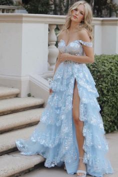 Wedding Evening Dress, Light Blue Prom Dress, Cake Dress, Girls Dress Outfits, Senior Prom Dresses, Classy Prom Dresses, Stunning Prom Dresses, Fancy Wedding Dresses