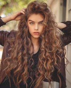 Jade Weber, Spring Hair Color, Pinterest Hair, Spring Hairstyles, Dream Hair, Long Curly Hair, Hair Color Trends, Long Curly