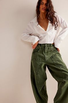 We The Free New School Relaxed Jeans Boyfriend Jeans Outfit Summer, Cargo Pant Outfits, Masc Fashion, Olive Jeans, Lesbian Fashion, Jeans Outfit Summer, Sporty Sneakers, All Jeans, Green Jeans