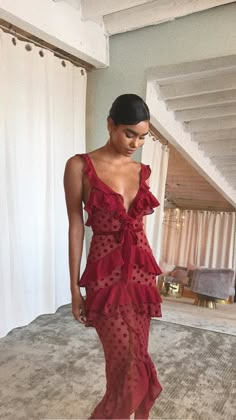 ✯ 𝙸 𝙽 𝚂 𝚃 𝙰 𝙶 𝚁 𝙰 𝙼 @𝙴𝚖𝚒𝚕𝚢𝙼𝚘𝚑𝚜𝚒𝚎 ✯ Dots Fashion, Prom Dress Evening, Polka Dots Fashion, Burgundy Prom Dress, فستان سهرة, Dress Evening, Evening Dresses Prom