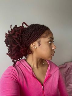 yashhh ☝️❤️😭🔥 No Retwist Loc Styles For Women Long, Headband Loc Hairstyles, Retwist Styles, Short Dreadlocks Hairstyles, Loc Bun, Style Ponytail, Long Locs, Beautiful Dreadlocks, Loc Inspiration