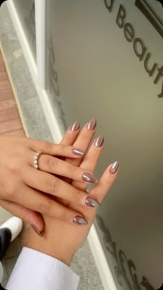 Chrome Nail Colors, Prettiest Celebrities, Nagellack Trends, Coastal Vibes, Nails Blue, Almond Acrylic Nails, Brown Nails, Pretty Acrylic Nails