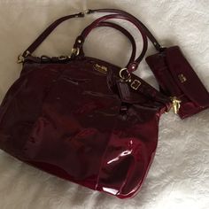 Coach | Bags | Coach Crimson Red Patent Leather Purse With Wallet | Poshmark Red Leather Wallet, Cherry Red Purse, Burgundy Leather Bag, Vintage Leather Bag Outfit, Cherry Red Bag, Red Purse Aesthetic, Red Bag Aesthetic, Dark Red Purse, Dark Red Bag