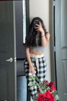 Crop Top And Pajama Pants, Female Pajamas Aesthetic, Pjamamas Outfit Aesthetic, Plaid Pajamas Outfit, Pjs Outfits Comfy, Pajamas Aesthetic Girl, Aesthetic Pj Outfits, Aesthetic Pajama Outfit, Pj Pants Outfit