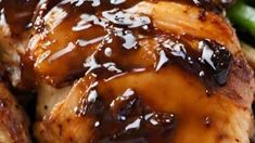 Balsamic Chicken: A Simple & Elegant Weeknight Recipe - NewsBreak General Tso's Chicken Recipe, Spaghetti Casserole Recipe, Balsamic Chicken Recipes, Homemade Chicken Soup, Heart Recipes, Weekday Dinner, Cheesy Pasta, Balsamic Chicken, Spicy Sauce