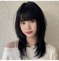 Bangs Haircut Ideas, Haircut Ideas Trendy, Medium Haircuts With Bangs, Bangs Haircut, Korean Haircut, Hair Style Korea, Hair Inspiration Long, Asian Short Hair, Hair Inspiration Short