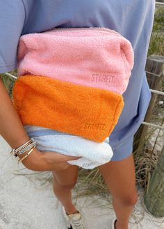 The cutest terry cloth bag for all makeup, skincare, beach essentials, etc! Terry Cloth Bag, Terry Makeup, Cos Bags, Makeup Pouches, Perfect Beach Bag, Terry Robe, Bridesmaid Pyjamas, Sleep Accessories, Terry Towel