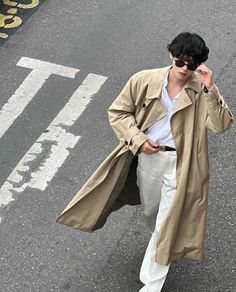 Korean Street Fashion Men, V Chibi, Outfits Hombre, Street Style Outfits Men, Men Stylish Dress, Guys Clothing Styles, Trench Coat Men, Aesthetic Guys, Streetwear Men Outfits