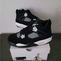 Size 11 Jordan 4 White Thunders!! Good Condition Black And White Jordan 4’s, Shoes Slippers, Jordan 4 Black And White, Black Jordan 4’s, White Thunder Jordan 4, Family Matching Shoes, Jordan 4 White Thunder, Oreo Jordan 4’s, Jordan Fours