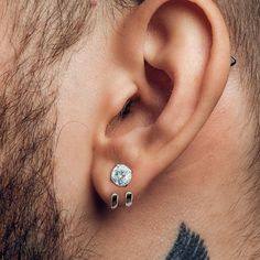 New Free Jewellery Box With All Orders - Introducing our stylish and modern Men's CZ diamond Huggie Earrings, perfect for those looking to add a touch of edgy sophistication to their everyday look.  Pair of earrings and comes in a jewellery box Please check size before ordering - Sizing is 10mm from the pierced hole to the bottom of earlobe which is standard for most people, please check this size will fit your ear as some people  have larger or smaller earlobes and refunds can't be accepted on this product. Introducing our stylish and contemporary men's stud earrings, perfect for adding a touch of sophistication to any outfit. Made with high-quality materials and expert craftsmanship, these earrings feature a beautiful statement CZ stud complimented with a wrap around design that is sure Mens Stud Earrings, Male Jewellery, Stud Earrings Men, Jewellery Men, Studs For Men, Earrings Men, Diamond Huggie Earrings, Diamond Earrings Design