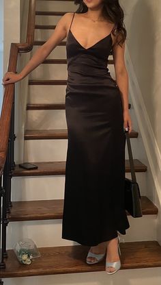 Long Black Dress Silk, Silk Formal Dress Classy, Silk Black Dress Long, Black Silk Dress Formal, Black Silk Dress Aesthetic Long, Black Dress Outfit Graduation, Sleek Black Dress Classy, Long Sleek Black Dress, Prom Dresses Ankle Length