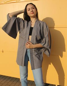 Kimono in Grey Grey Kimono, Yukata Kimono, Bohemian Style Dresses, Kimono Yukata, Kimono Robes, Vintage Japanese Kimono, Jumpsuit Skirt, Cotton Kimono, Sleeveless Jacket