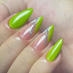 Nail Salon Design, Instagram Beauty, Salon Design, Nail Decorations, Green Nails, Nail Manicure, Swag Nails, Press On Nails, Nail Inspo