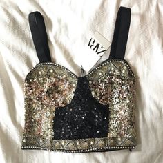 New With Tag And Never Worn Gorgeous Sequined Tank Top From Zara. - Size M - Gold And Copper Sequins, Pearls, Beads And Gold Thread. - Perfect For A Night Out! Sequined Top, Sequin Tank Tops, Gold Thread, Gold Threads, Sequin Top, Zara Black, Zara Tops, Black Silver, Night Out