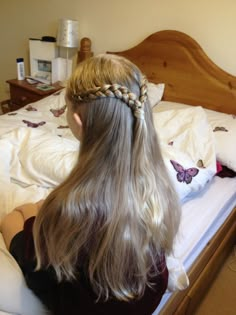 Double Crown Braid, Half Up Dutch Braid, Dutch Crown Braid, Targaryen Hair, Crown Hairstyle, Fantasy Kingdom, Cool Hair Designs, Flower Crown Hairstyle, Hollywood Costume