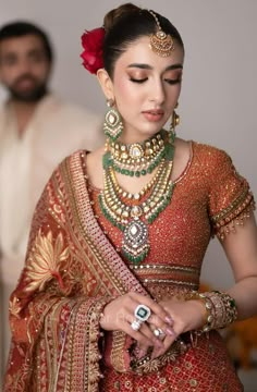 Ghagara Design, Light Lehenga, Marriage Makeup, Brides Jewellery, Indian Outfits Modern, Haldi Jewellery, Reception Couple