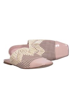 Current Boutique-Sigerson Morrison - Light Pink Patent Leather Perforated Mules w/ Straw Woven Trim Sz 9 Summer Slip-on Synthetic Clogs, Modern Slip-on Summer Flats, Slip-on Synthetic Clogs For Summer, Trendy Pink Flats For Summer, Summer Flats With Textured Sole And Low Heel, Summer Patent Leather Flats, Trendy Summer Slip-on Clogs, Designer Flats With Leather Sole For Spring, Spring Low Heel Mules With Rubber Sole