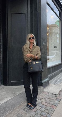 Josefine H J, Street Style 2023, Style 2023, Womenswear Fashion, Winter Outfit Inspiration, Street Style Paris, Autumn Street Style, Chic Outfit, Business Casual Outfits