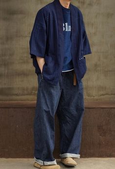 Blue Haori, Japanese Mens Fashion, Haori Jacket, Natural Indigo Dye, Asian Street Style, Japanese Streetwear, Japanese Street Fashion, Indigo Dye