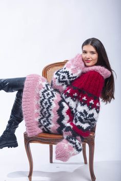 Fair Isle Pullover, Icelandic Sweaters, Woolen Sweaters, Womens Sweaters, Fair Isle Sweater, Style Expert, Women Pullover, Fair Isle, Bulgaria