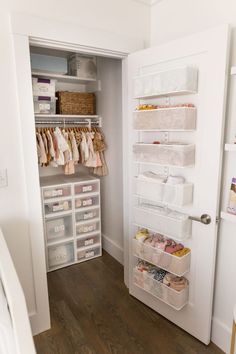 baby closet ideas Toddler Girl Closet Organization, Spring Nursery Ideas, Nursery Bow Organization, Gender Nursery Neutral Baby Rooms, Small Baby Closet Organization, Toddler Girls Room Ideas, Girls Room Organization Ideas, Nursery And Office Combo, Newborn Closet Organization