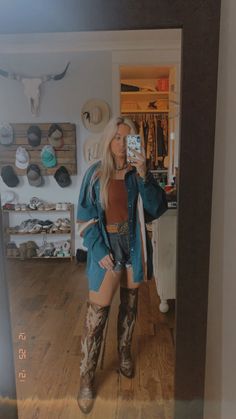 Leah Fish Bedroom, Comfy Western Outfits Summer, Western Outfits Summer, Comfy Western Outfits, Fish Bedroom, Western Glam Outfit, Western Ootd, Leah Fish, Southern Aesthetic