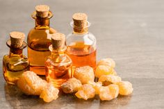 5 Best Essential Oils To Tighten Skin - QueenMind