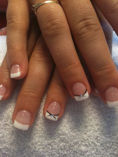 Ongles Gel French, French Nail Art, French Manicure Nails, Simple Gel Nails, Nails Design With Rhinestones, French Tip Acrylic Nails, Bridal Nails, Short Square Acrylic Nails, Gel Nail Designs