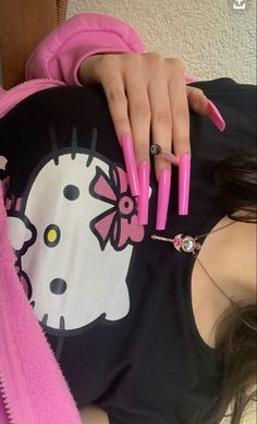 Hello Kitty Girls Aesthetic, Christmas Pics, Hot Pink Nails, Photo Fails, Hello Kitty Themes, Pink Aura, Hello Kitty Birthday, Pink Hello Kitty