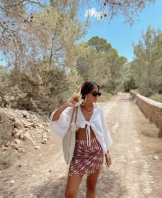 Italy Outfits Women, Bali Outfits, Bali Outfit, Beach Wrap Skirt, European Fashion Summer, Daily Outfit Inspiration, Ibiza Fashion