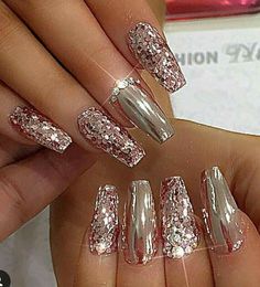 ➢ ＳｔｏｎｅｘｏｘＳｔｏｎｅ ➢ Ｉｎｓｔａｇｒａｍ | Ｐｉｎｔｅｒｅｓｔ Bridal Nail Art, Pink Nail Designs, Pretty Nail Art, Nail Designs Glitter, Bridal Nails, Glitter Nail Art, Bling Nails, Fancy Nails, Rhinestone Nails