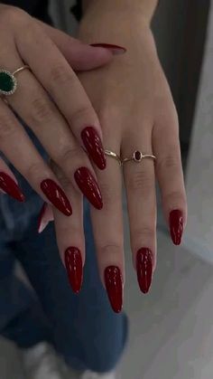 Red Nail Varnish, Fake Nails White, Kutek Disney, Dark Red Nails, Wine Nails, Christmas Gel, December Nails, Winter Nails Acrylic, Nagel Tips