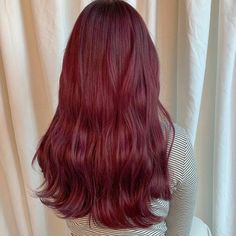 Pinkish Red Hair, Orange Brown Hair, Hair Color Plum, Black Hair Balayage, Inspo Hair, Red Hair Inspo, Perfect Hair Color, Cherry Hair, Dark Red Hair