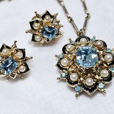 Vtg Coro Goldtone Sky Blue Rhinestones Faux Pearls 18" Necklace 1" Earrings Set... Beautiful Vintage! Awesome Collectors Addition! Excellent Condition! Coro Jewelry, Blue Rhinestones, Earrings Set, Blue Gold, Womens Jewelry Necklace, Faux Pearl, Bedroom Ideas, Sky Blue, Earring Set