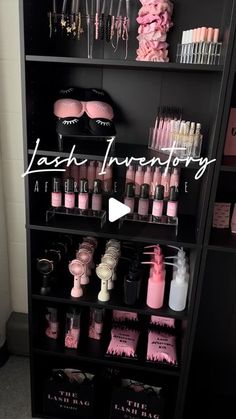 Pmu Organization, Lash Suite Ideas Pink, Lash Tech Decor, Lash Shop Decor, Lash Room Organization Ideas, At Home Lash Room, Lash Advertising Ideas, Lash Bath Kits, Lashroomdecor Ideas