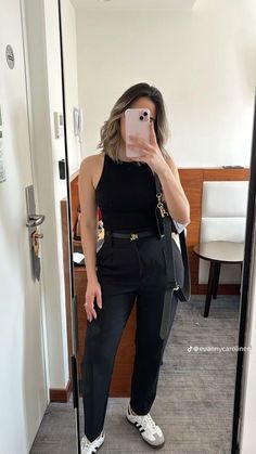 Casual Oufits, Samba Outfit, Smart Casual Work Outfit, Look Office, Professional Outfits Women, Business Outfits Women, Elegante Casual, Classy Work Outfits, Fashion Mistakes