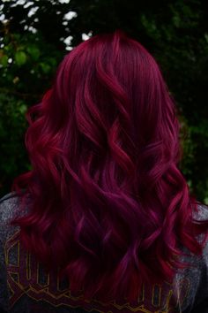 Red And Purple Hair Color Ideas, Purple And Magenta Hair, Red And Purple Hair, Raspberry Hair Color, Magenta Hair Colors, Crimson Velvet, Exotic Hair Color, Red Hair With Highlights