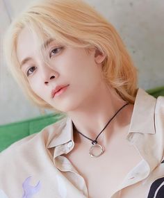 Jeonghan Svt, Realistic Eye, Gold Hair, Honey