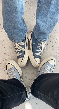 Blue Converse Aesthetic, Blue Converse Outfit, Converse Collection, Converse Aesthetic, Me And My Bestie, Cute Converse, Denim Converse, Blue Converse, Shoe Wishlist